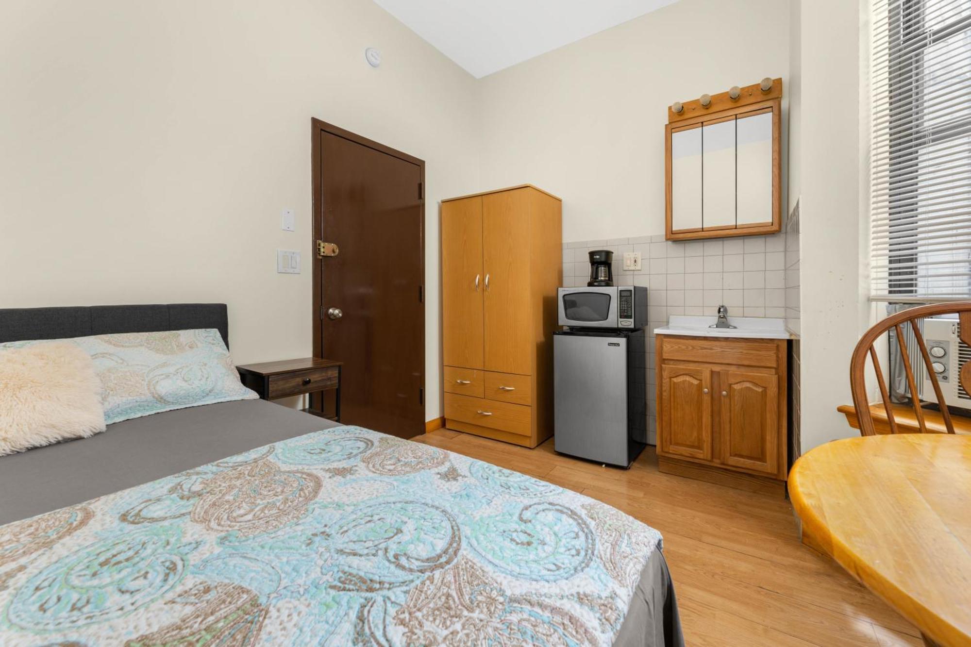 West 30th Street Albergue